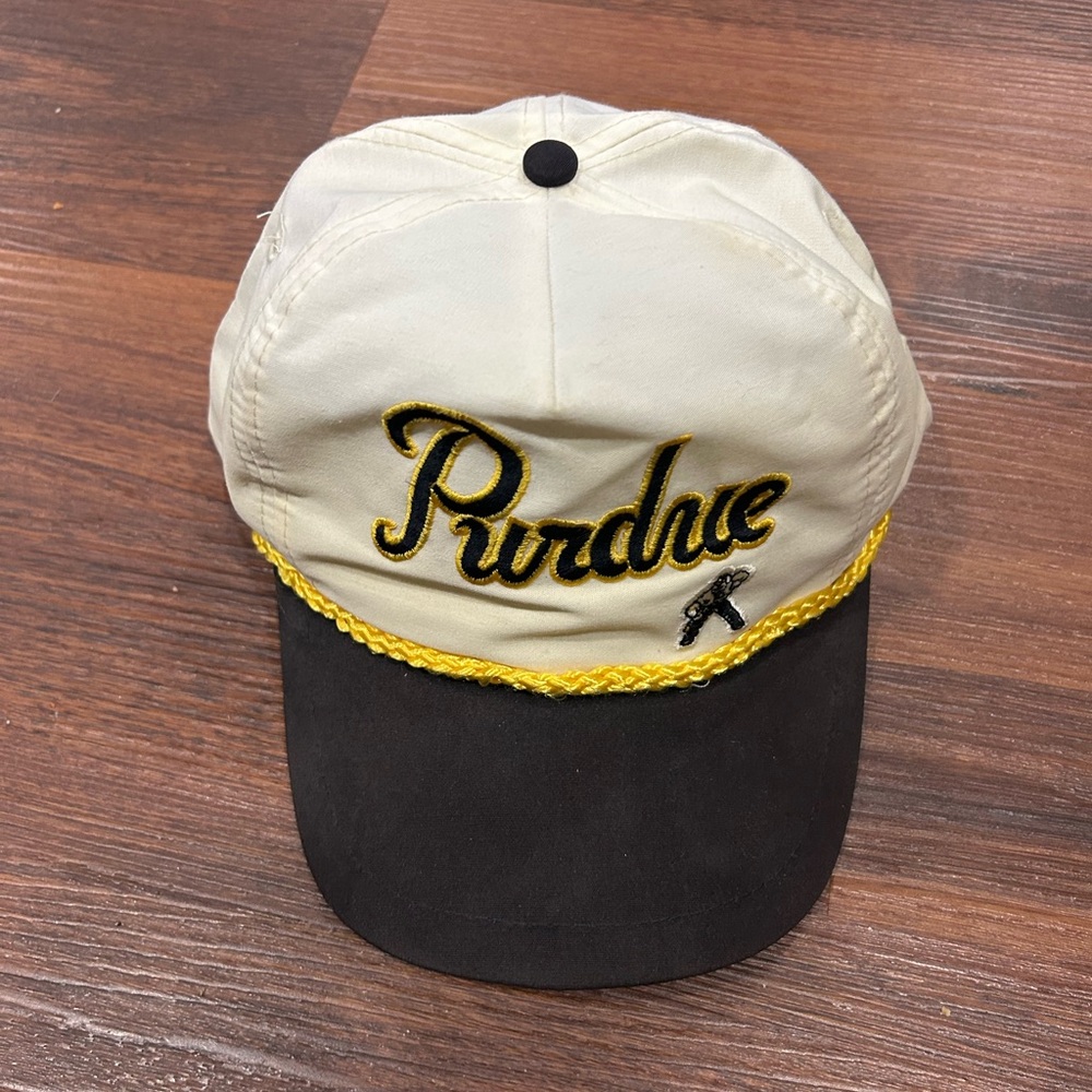 Vintage Super Rare‎ Purdue  Hat - Men Color: White